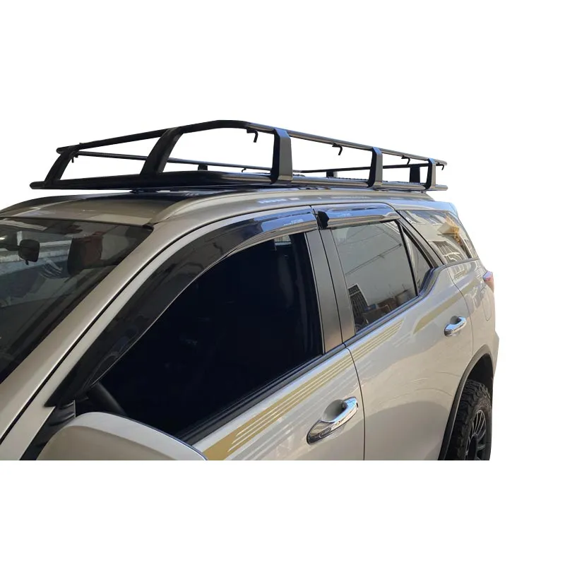 Quelles sont les fonctions de la grille de toit en voiture?